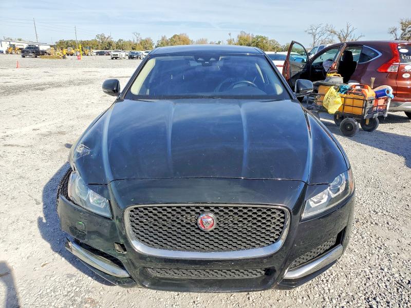 Photo 5 from auction – 2016 JAGUAR XF PRESTIG with VIN SAJBE4BV8GCY14014