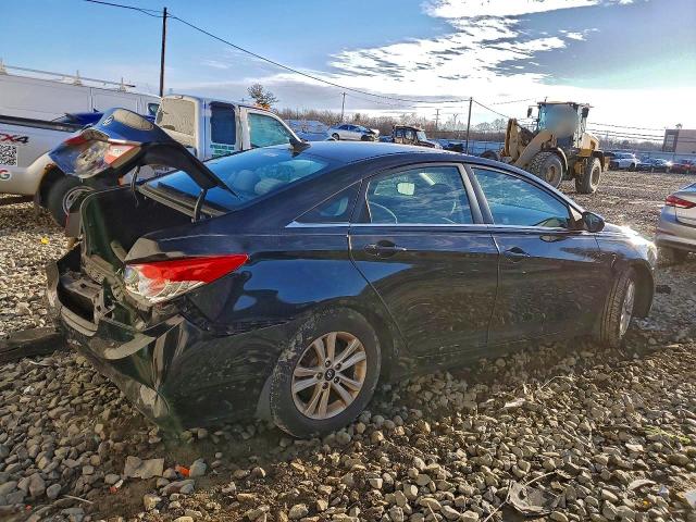 Photo 3 from auction – 2013 HYUNDAI SONATA GLS with VIN 5NPEB4AC6DH802268