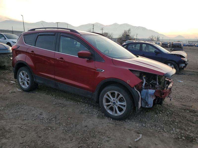 Photo 4 from auction – 2019 FORD ESCAPE with VIN 1FMCU9HD5KUC32582