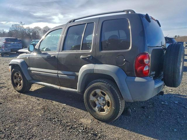 Photo 2 from auction – 2005 JEEP LIBERTY SP with VIN 1J4GL48K15W657696