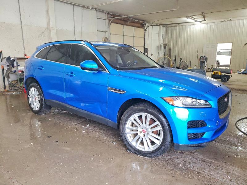 Photo 4 from auction – 2017 JAGUAR F-PACE PRE with VIN SADCK2BN0HA095195