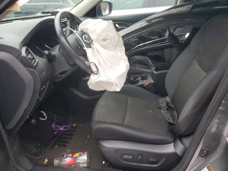 Photo 7 from auction – 2018 NISSAN ROGUE S with VIN 5N1AT2MV3JC703813