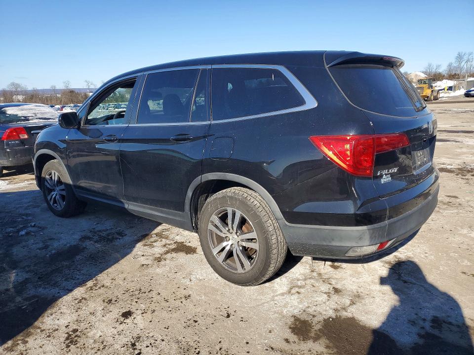 Photo 2 from auction – 2017 HONDA PILOT EXL with VIN 5FNYF6H86HB051658