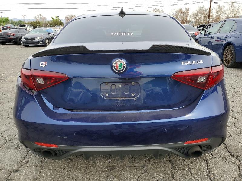 Photo 6 from auction – 2017 ALFA ROMEO GIULIA with VIN ZARFAEEN5H7530126