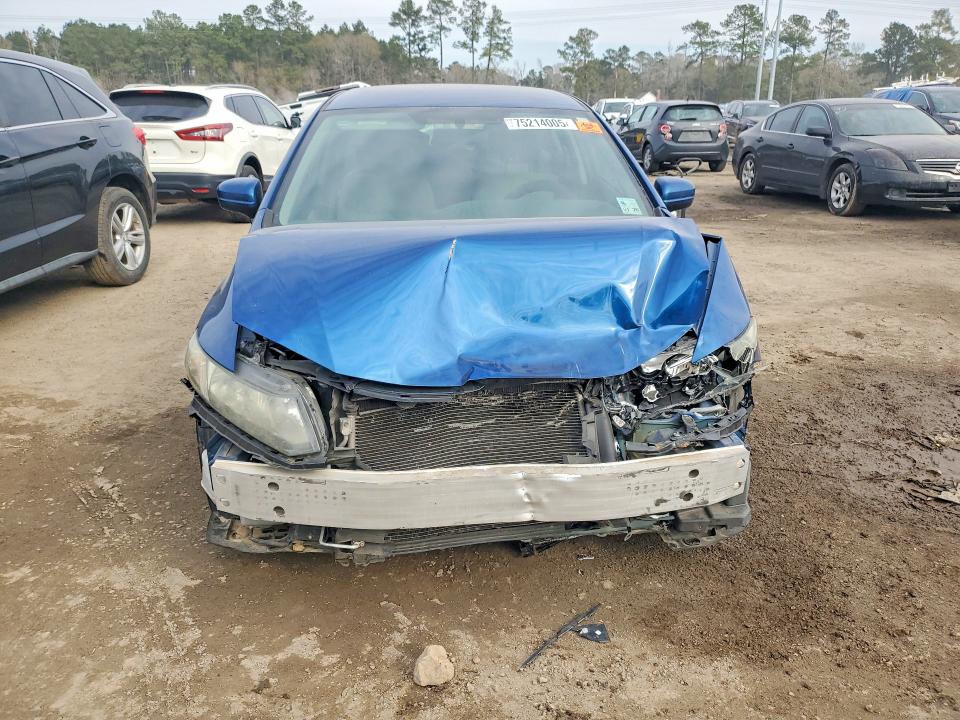 Photo 5 from auction – 2015 HONDA CIVIC LX with VIN 2HGFB2F58FH547428