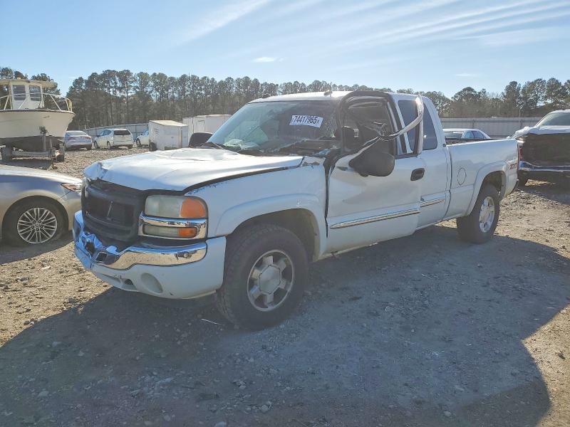 GMC NEW SIERRA 2005 with VIN 2GTEK19B351215880 - Photo from auction