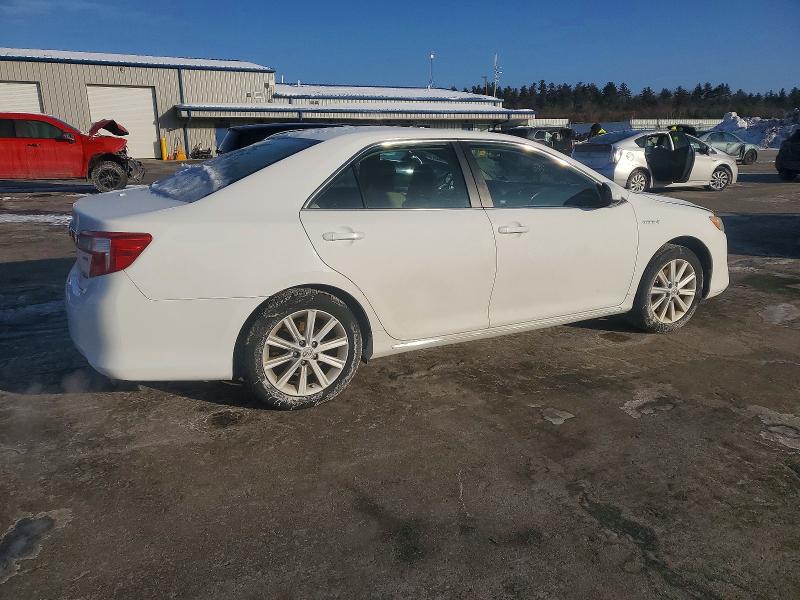 Photo 3 from auction – 2012 TOYOTA CAMRY HYBR with VIN 4T1BD1FK9CU022664