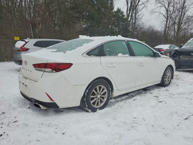 Photo 3 from auction – 2019 HYUNDAI SONATA SE with VIN 5NPE24AF2KH812478