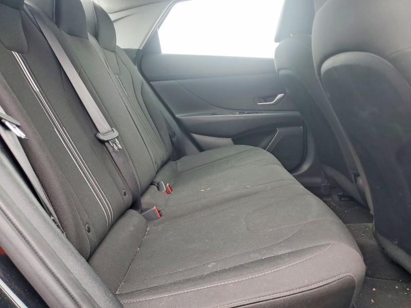 Photo 10 from auction – 2023 HYUNDAI ELANTRA SE with VIN 5NPLM4AG4PH117565