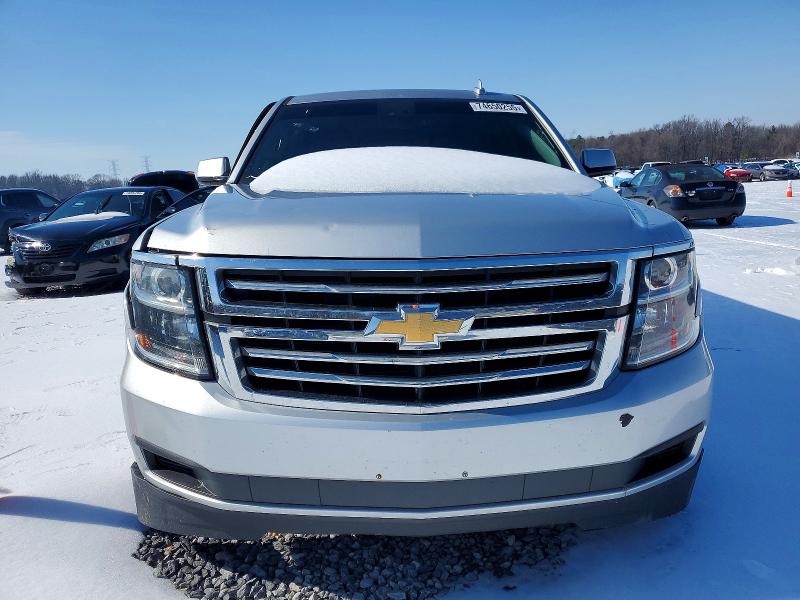 Photo 5 from auction – 2017 CHEVROLET SUBURBAN with VIN 1GNSCHKC7HR365635