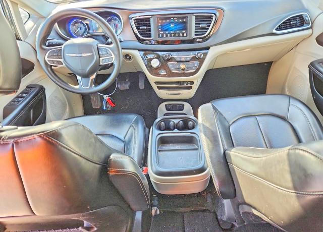 Photo 8 from auction – 2020 CHRYSLER VOYAGER with VIN 2C4RC1DG5LR260920
