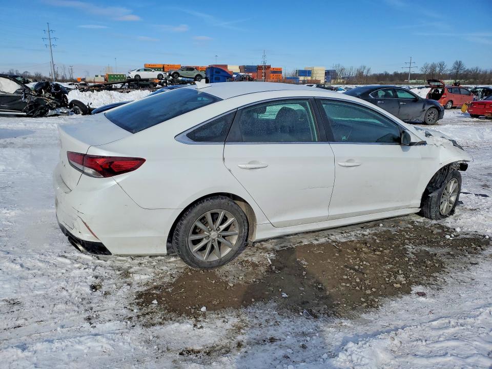 Photo 3 from auction – 2019 HYUNDAI SONATA SE with VIN 5NPE24AFXKH752031