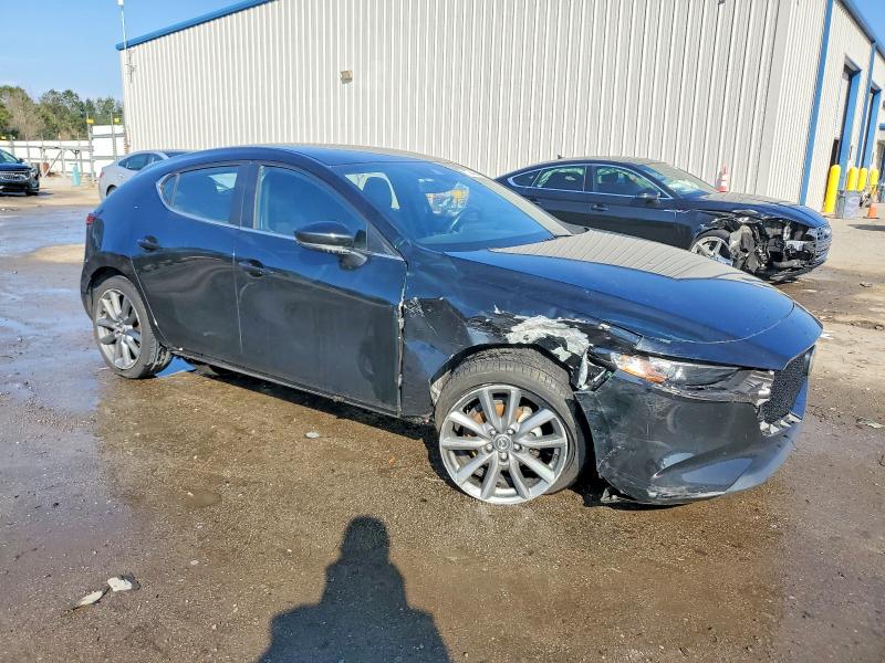 Photo 4 from auction – 2021 MAZDA 3 with VIN JM1BPAKLXM1336949