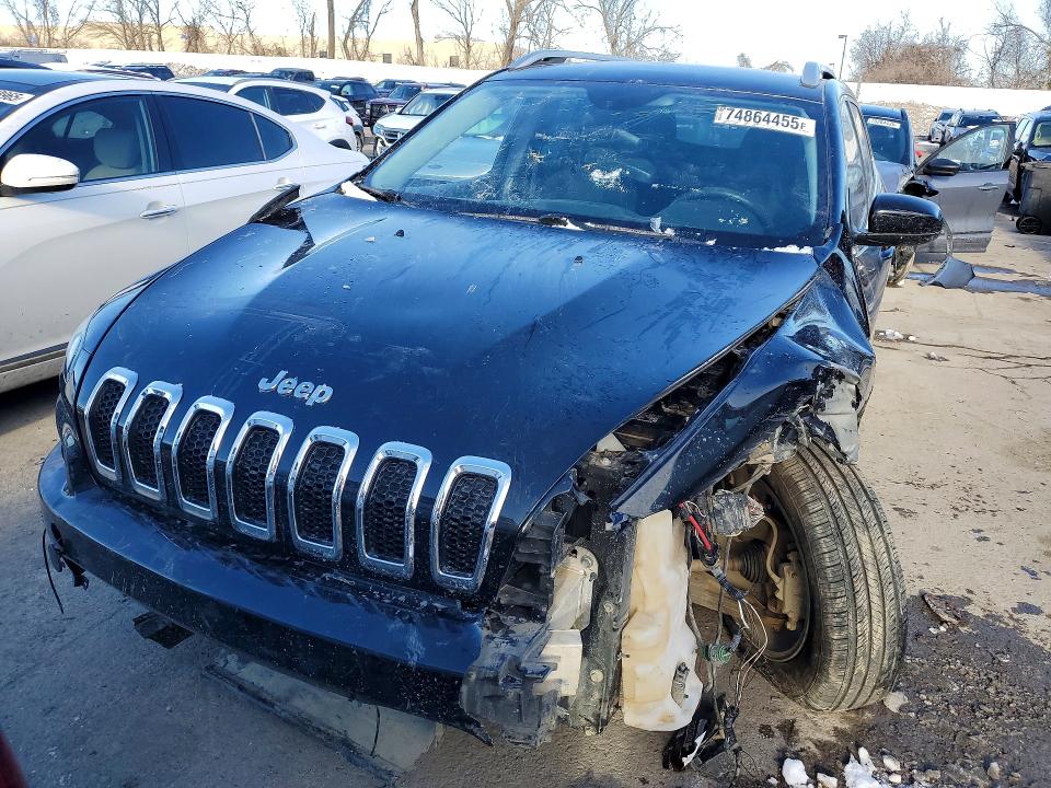 Photo 5 from auction – 2015 JEEP CHEROKEE with VIN 1C4PJLCS6FW620769