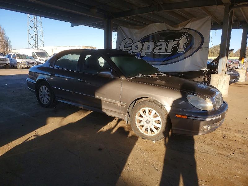 Photo 4 from auction – 2002 HYUNDAI SONATA with VIN KMHWF35H02A698868