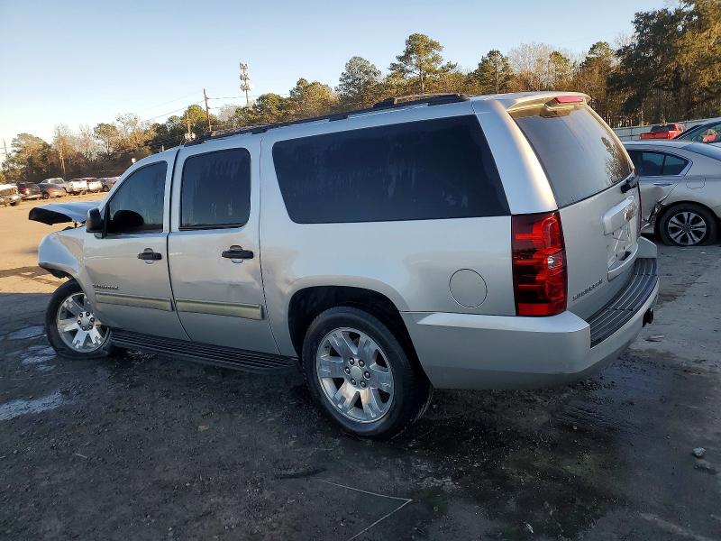 Photo 2 from auction – 2010 CHEVROLET SUBURBAN C with VIN 1GNUCHE01AR140076