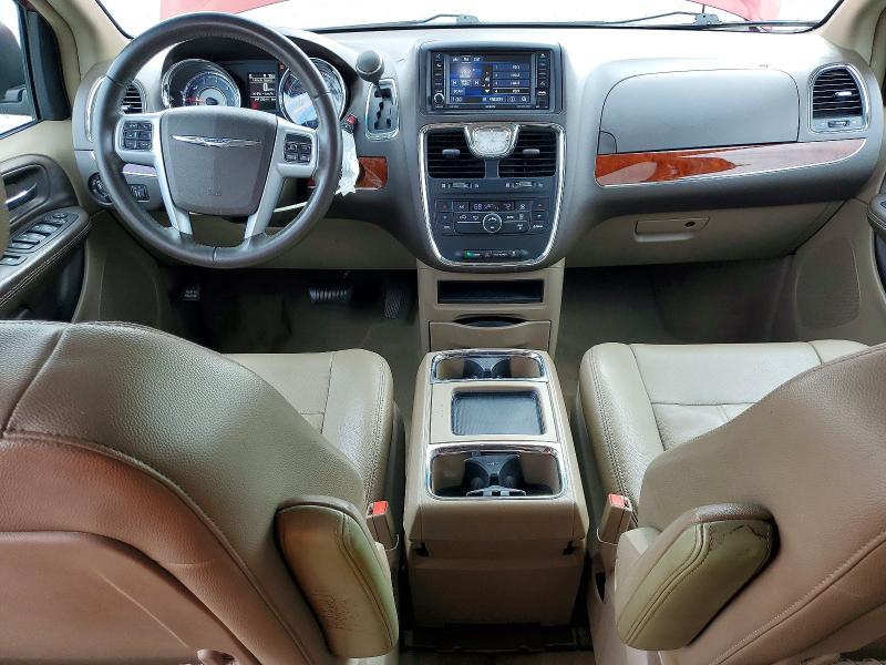 Photo 8 from auction – 2014 CHRYSLER TOWN & COU with VIN 2C4RC1BG7ER158086