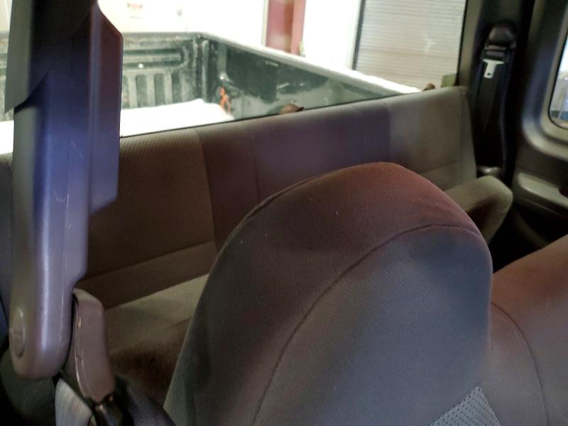 Photo 10 from auction – 2004 FORD F-150 HERITAGE with VIN 2FTRX17294CA24764