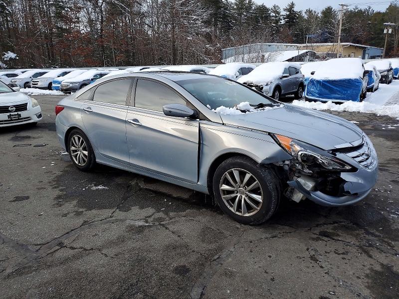 Photo 4 from auction – 2011 HYUNDAI SONATA SE with VIN 5NPEC4AC7BH236390