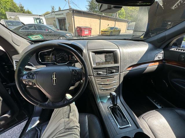 Photo 11 from auction – 2018 LINCOLN MKT with VIN 2LMHJ5NK7JBL02473