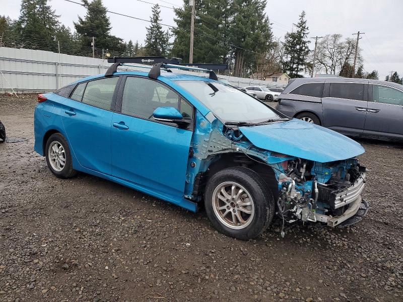 Photo 4 from auction – 2017 TOYOTA PRIUS PRIM with VIN JTDKARFP2H3055526
