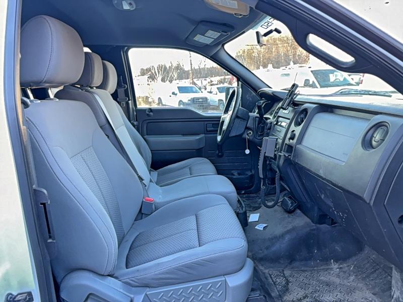 Photo 5 from auction – 2012 FORD F150 SUPER with VIN 1FTFX1EF5CFA60558