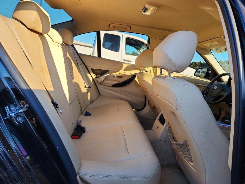 Photo 10 from auction – 2012 BMW 328 with VIN WBA3A5C51CF349701