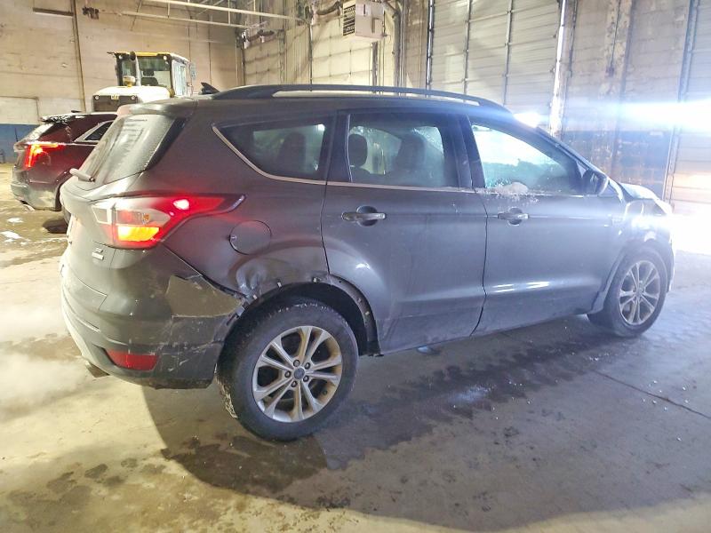 Photo 3 from auction – 2018 FORD ESCAPE with VIN 1FMCU0GD9JUA95433