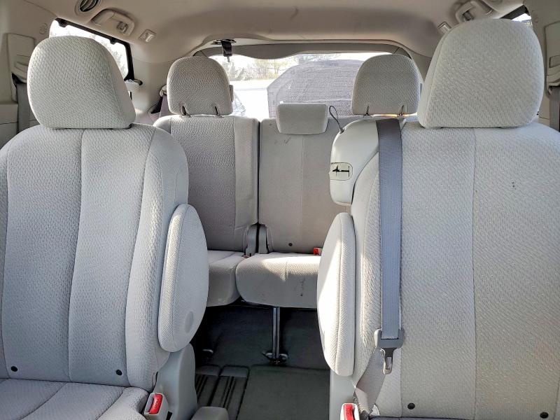 Photo 10 from auction – 2011 TOYOTA SIENNA LE with VIN 5TDKK3DC0BS022847