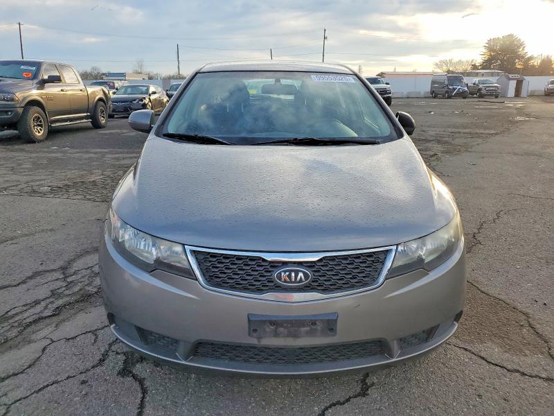 Photo 5 from auction – 2012 KIA FORTE with VIN KNAFU5A23C5496170