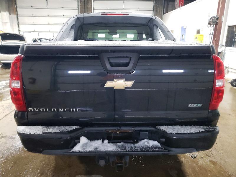 Photo 6 from auction – 2011 CHEVROLET AVALANCHE with VIN 3GNTKEE34BG343293