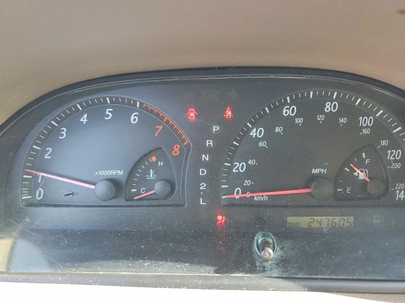 Photo 9 from auction – 2002 TOYOTA CAMRY LE with VIN JTDBF30K920050036
