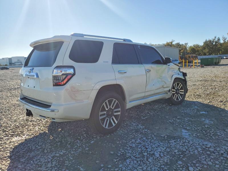 Photo 3 from auction – 2023 TOYOTA 4RUNNER with VIN JTEDU5JR2P5289312