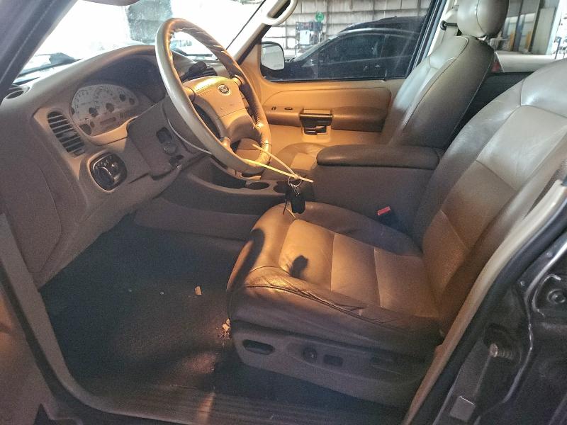 Photo 7 from auction – 2005 FORD EXPLORER S with VIN 1FMDU67K65UA71604