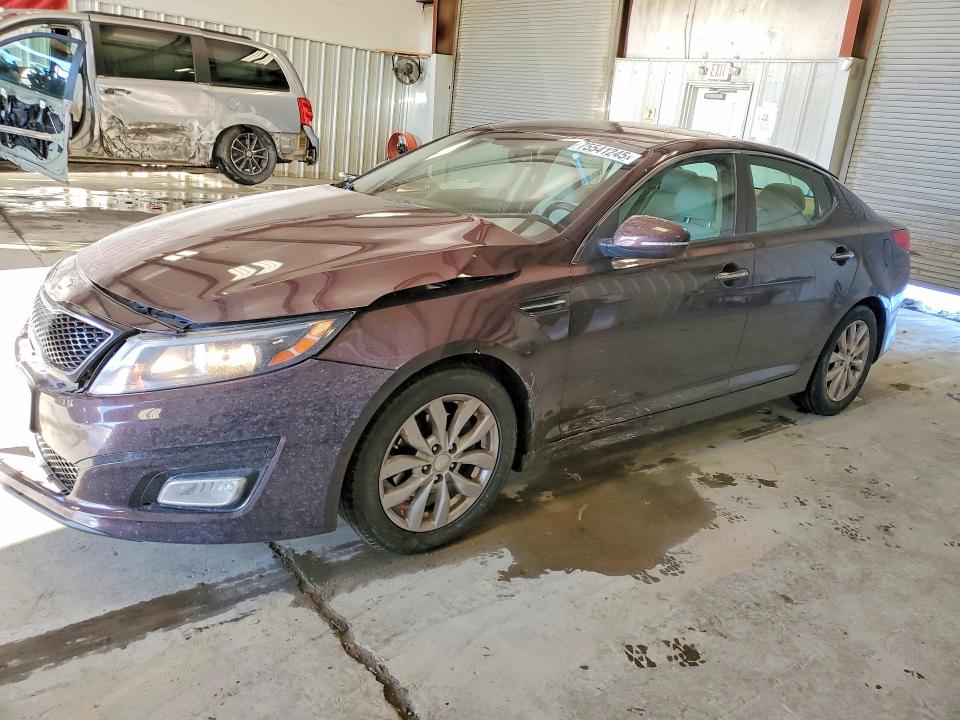 KIA OPTIMA EX 2015 with VIN 5XXGN4A78FG408465 - Photo from auction