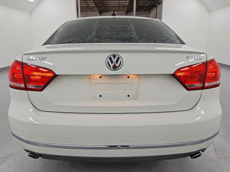 Photo 6 from auction – 2012 VOLKSWAGEN PASSAT SEL with VIN 1VWCM7A37CC044645