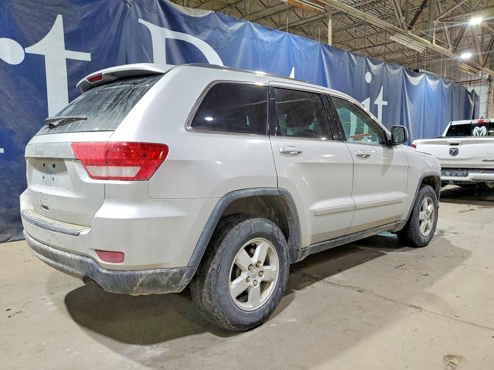 Photo 3 from auction – 2013 JEEP GRAND CHER with VIN 1C4RJFAG4DC560708