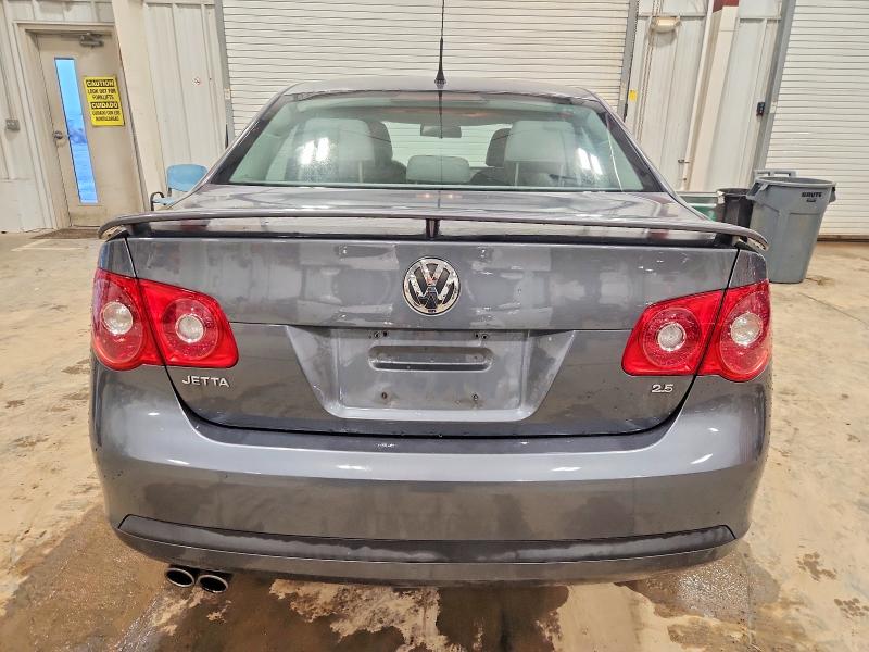 Photo 6 from auction – 2007 VOLKSWAGEN JETTA WOLF with VIN 3VWEF81K47M184091
