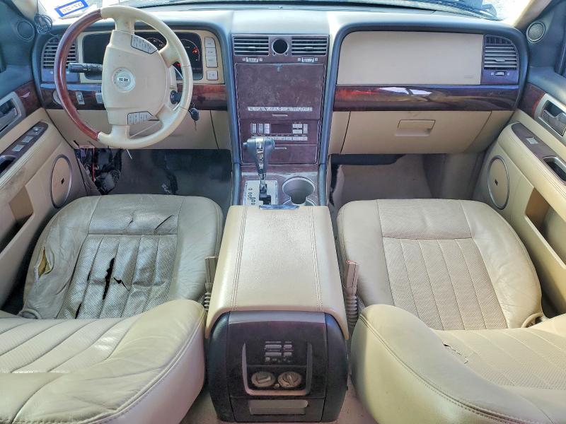 Photo 8 from auction – 2006 LINCOLN NAVIGATOR with VIN 5LMFU27586LJ22522