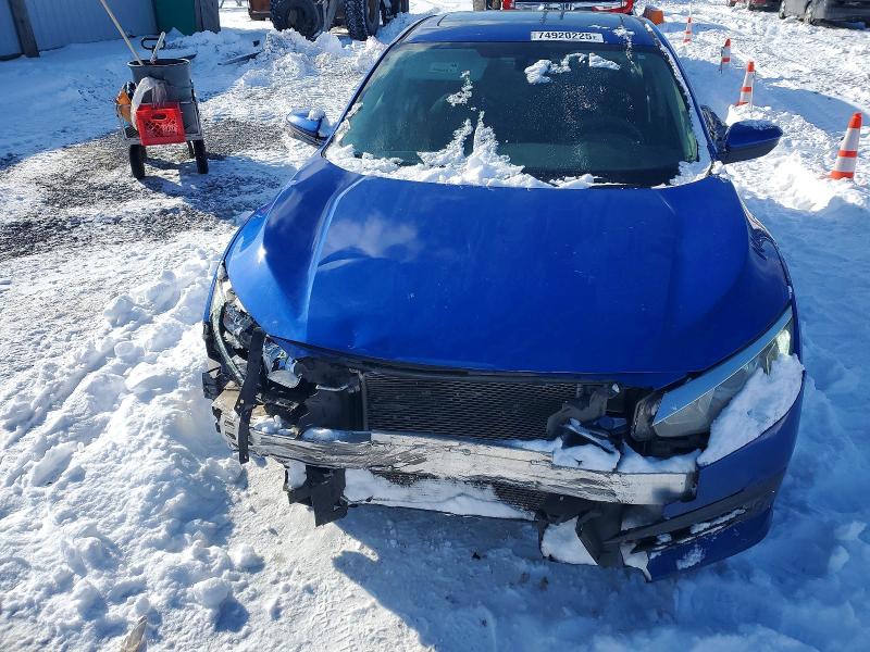 Photo 5 from auction – 2018 HONDA CIVIC EX with VIN 19XFC2F73JE044018