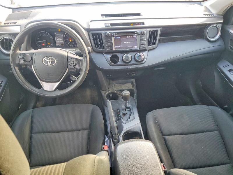Photo 8 from auction – 2018 TOYOTA RAV4 LE with VIN JTMZFREV6JJ211147