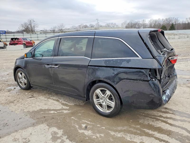 Photo 2 from auction – 2011 HONDA ODYSSEY TO with VIN 5FNRL5H96BB028923