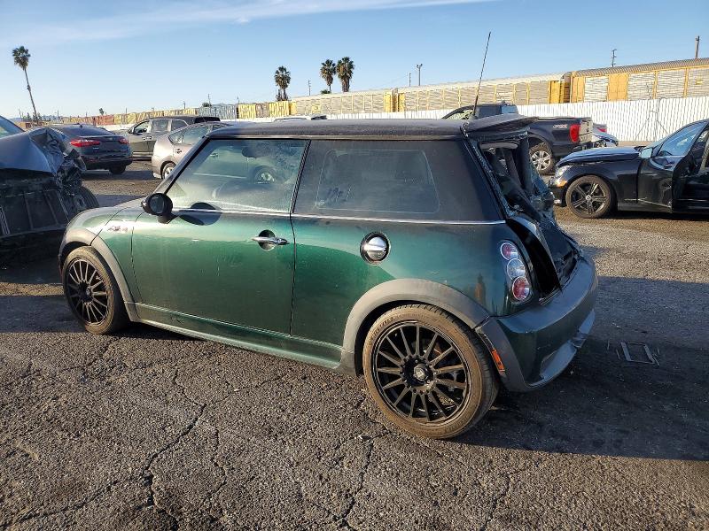 Photo 2 from auction – 2004 MINI COOPER S with VIN WMWRE33424TD86272