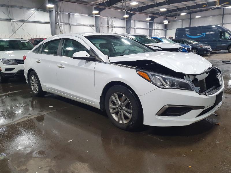 Photo 4 from auction – 2017 HYUNDAI SONATA SE with VIN 5NPE24AF6HH544947