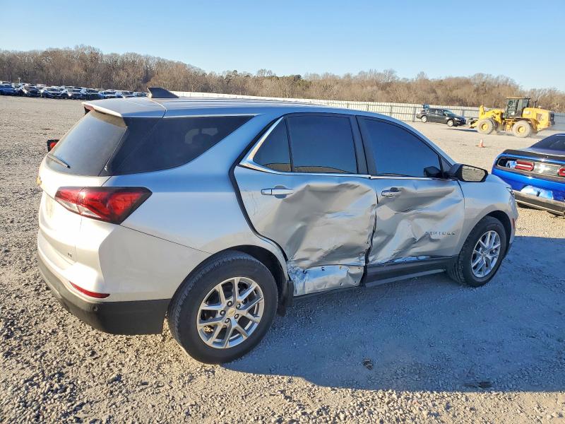 Photo 3 from auction – 2022 CHEVROLET EQUINOX with VIN 2GNAXJEV5N6109280