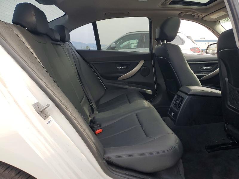 Photo 10 from auction – 2014 BMW 320 with VIN WBA3B1C56EP681054