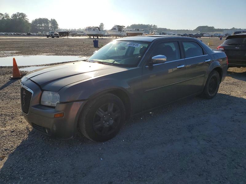 CHRYSLER 300 2009 with VIN 2C3KA43D29H561289 - Photo from auction