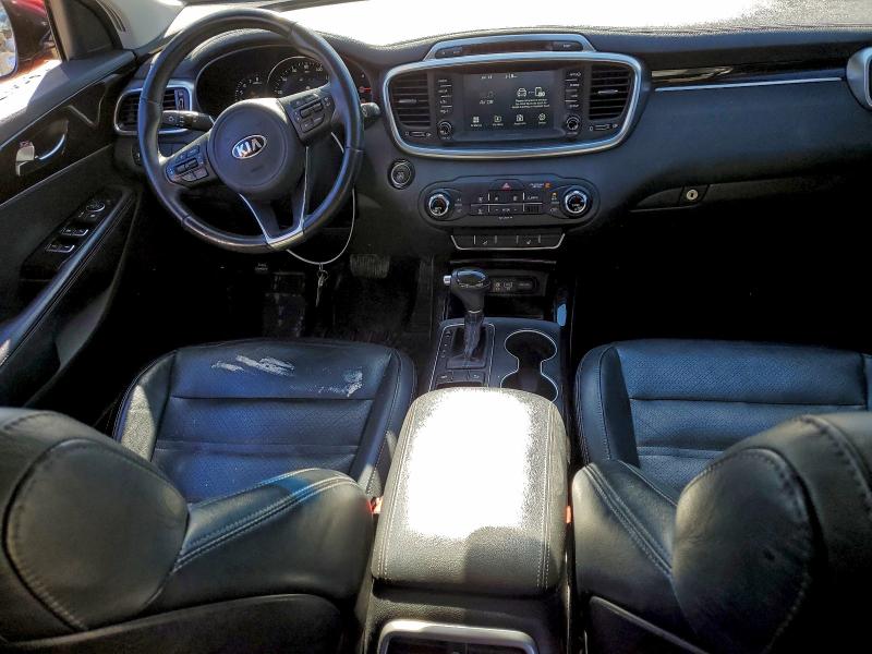 Photo 8 from auction – 2017 KIA SORENTO EX with VIN 5XYPH4A51HG231763