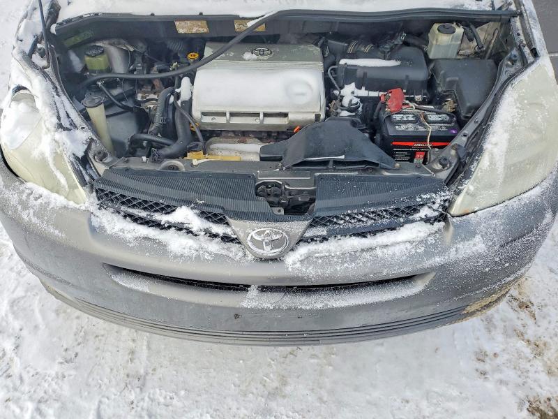 Photo 12 from auction – 2004 TOYOTA SIENNA CE with VIN 5TDZA23C44S139461