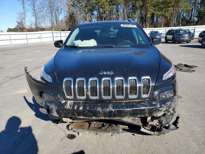 Photo 5 from auction – 2017 JEEP CHEROKEE L with VIN 1C4PJLCB6HW522733